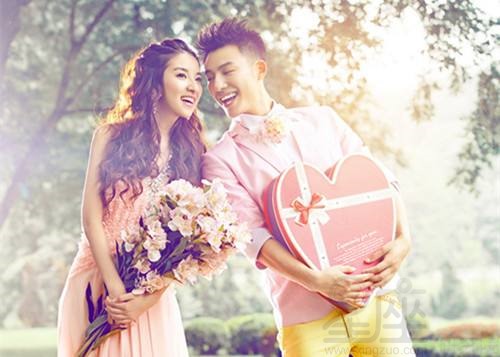 女猪男兔的婚姻怎么样?生肖男兔在乎一个的表现会是什么?