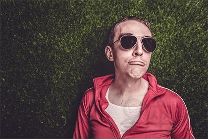 头生反骨必是龙命是真的吗