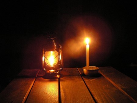 八字纳音五行解析——佛灯火