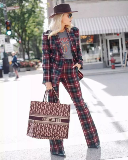 1.png 2022年7月21日五行穿衣指南,五行旺运幸运颜色搭配分享