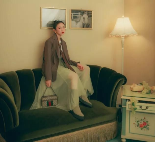 1.png 2022年8月12日五行穿衣指南,五行旺运幸运颜色搭配分享