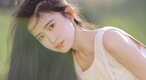 美女40.png 女人断眉克谁,女人什么眉毛最有福气
