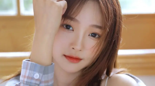 美女47.png 美女47.png