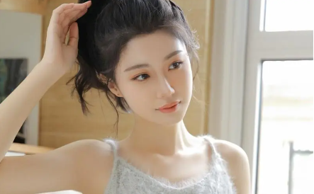 美女72.png 美女72.png