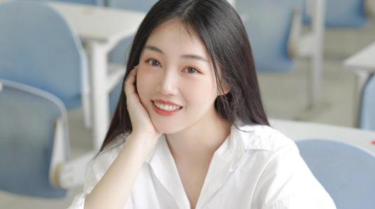 美女87.png 美女87.png