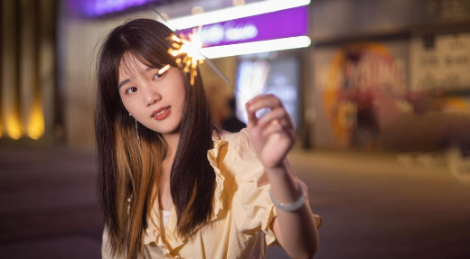 美女147.png 美女147.png