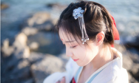 美女100.png 美女100.png