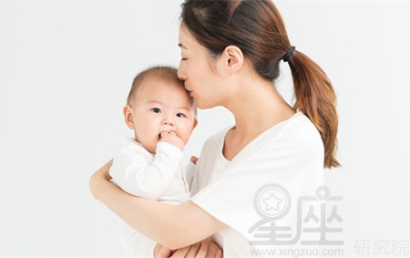 诗经中形容女孩聪慧的名字大全