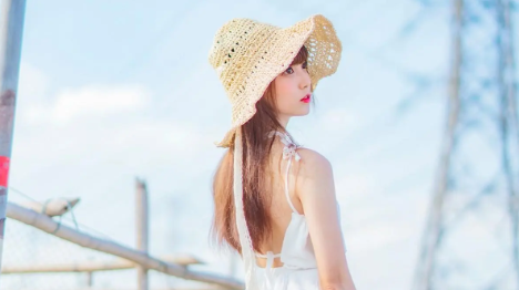 美女77.png 美女77.png