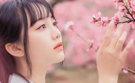 美女121.png 美女121.png