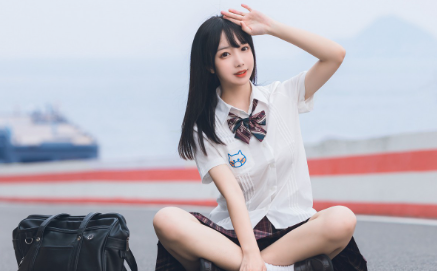 美女41.png 美女41.png