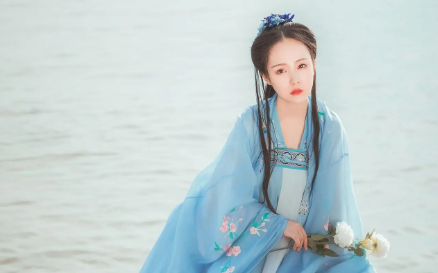 美女123.png 姓钱女孩名字优雅大气,钱姓女孩寓意好的名字