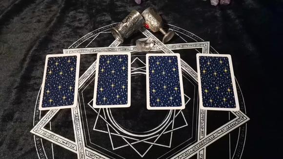 塔罗牌占卜2023年我们有未来吗,测试2023二人缘分是否已尽