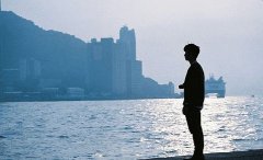 孤单悲伤意境男生伤感网名，好了伤疤╰却忘不掉痛