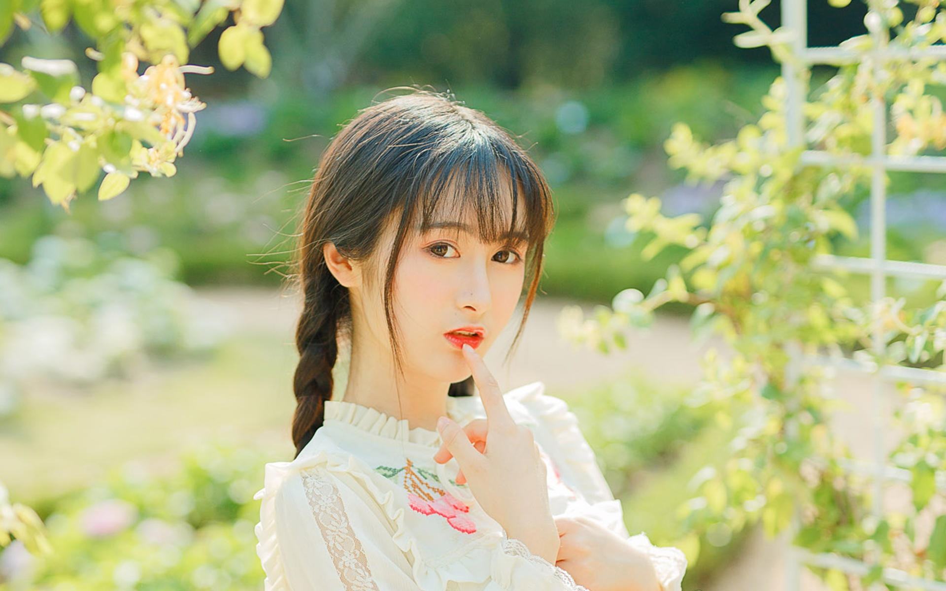 文艺好听的女生歌词网名，忘掉忧伤跟我一起唱~