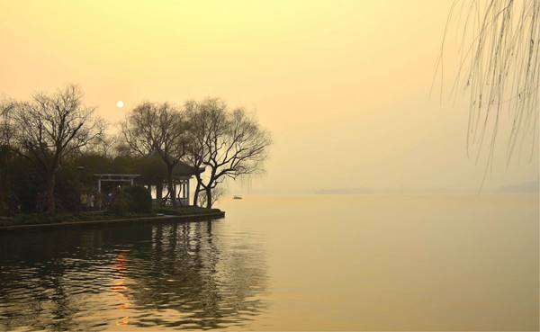 有意义文艺风的qq网名,流年欺骗了誓言变谎言丶