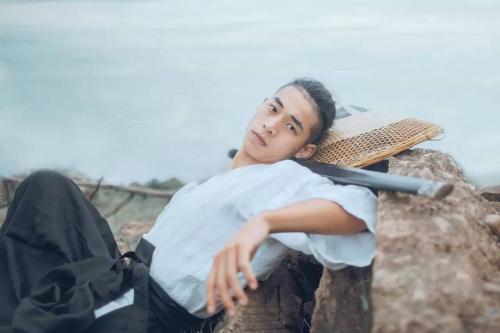 成熟有男人味的男生网名大全，莈有你我芣垳