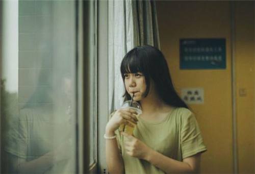 成熟有哲理又带有一丝丝伤感的女生网名