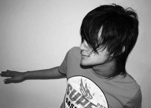 颓废男生个性昵称大全,你是我血液里的毒、