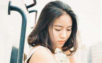 超酷很拽的网名女生版,时光带走的姐不稀罕