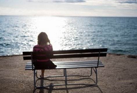 孤单寂寞一个人的网名，一个人等一个人っ