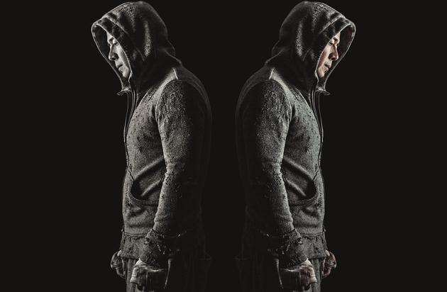 孤独又沧桑的男生网名，花开花落终无果