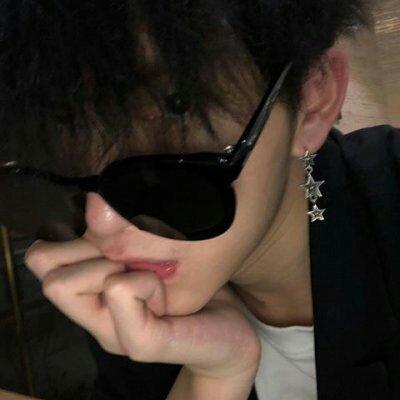 帅气搞笑的男生微信头像