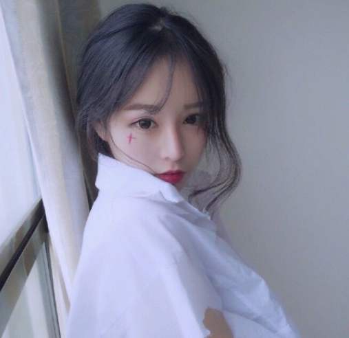 霸气高冷女神网名，又跩又霸气的网名