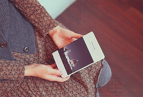 网名伤感女生冷漠霸气 柠檬连落泪都是酸的