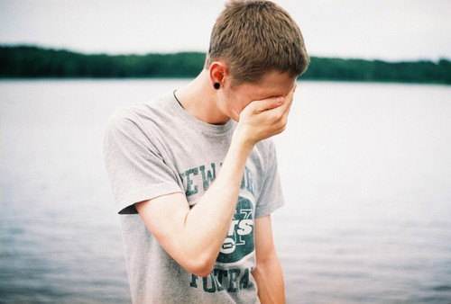 颓废男生非主流昵称大全，我的天空失去了颜色i