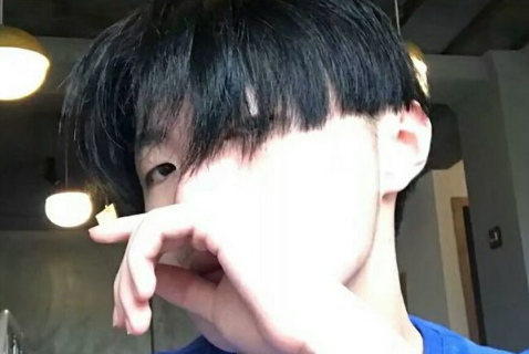 2018最社会的qq网名男带符号大全 疯了般的吼叫伤不起